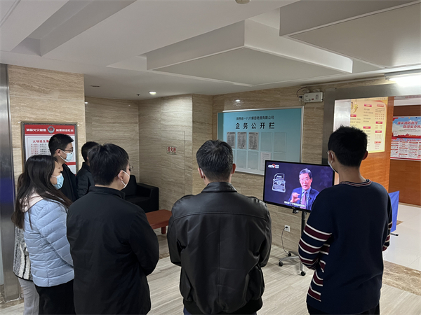 一八六公司法务部组织开展了形式多样的“12•4”国家宪法宣传日活动。摄影：李璐.jpg