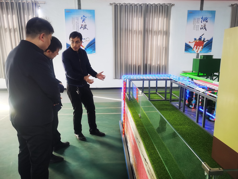 061678085665921374.jpeg 孙秉珍来我公司考察交流 (2).jpg