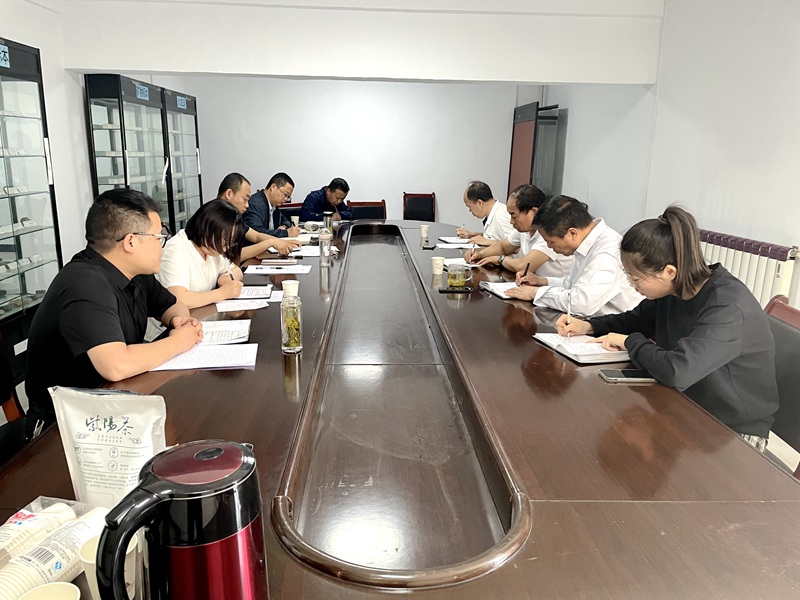 191687147087381667.jpeg 地灾治理党支部召开集体学习会议.jpg