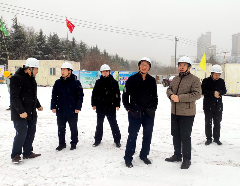 041707037316390555.jpeg 杨永柱一行到公司开展春节前安全督导检查(摄影:苏岩) (2).jpg