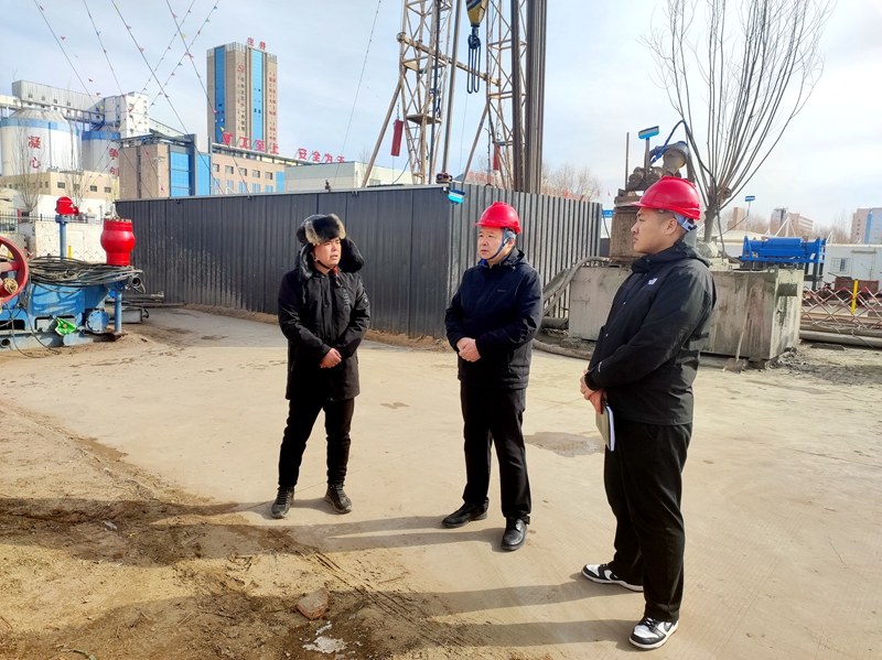 111710124620284628.jpeg 黄建生到内蒙古项目检查安全生产工作2(苏岩).jpg