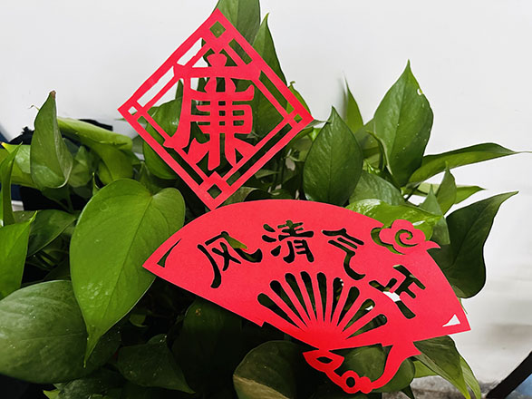 051717552778107817.jpeg 6.4郭梦琪和宫聪飞摄影--廉洁主题道德讲堂 (2).jpg