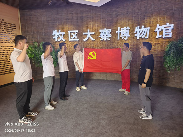 201718850051383942.jpeg 6.17姬涛涛摄影-油气公司天然气党支部组织开展“七一”主题党日活动 (2).jpg