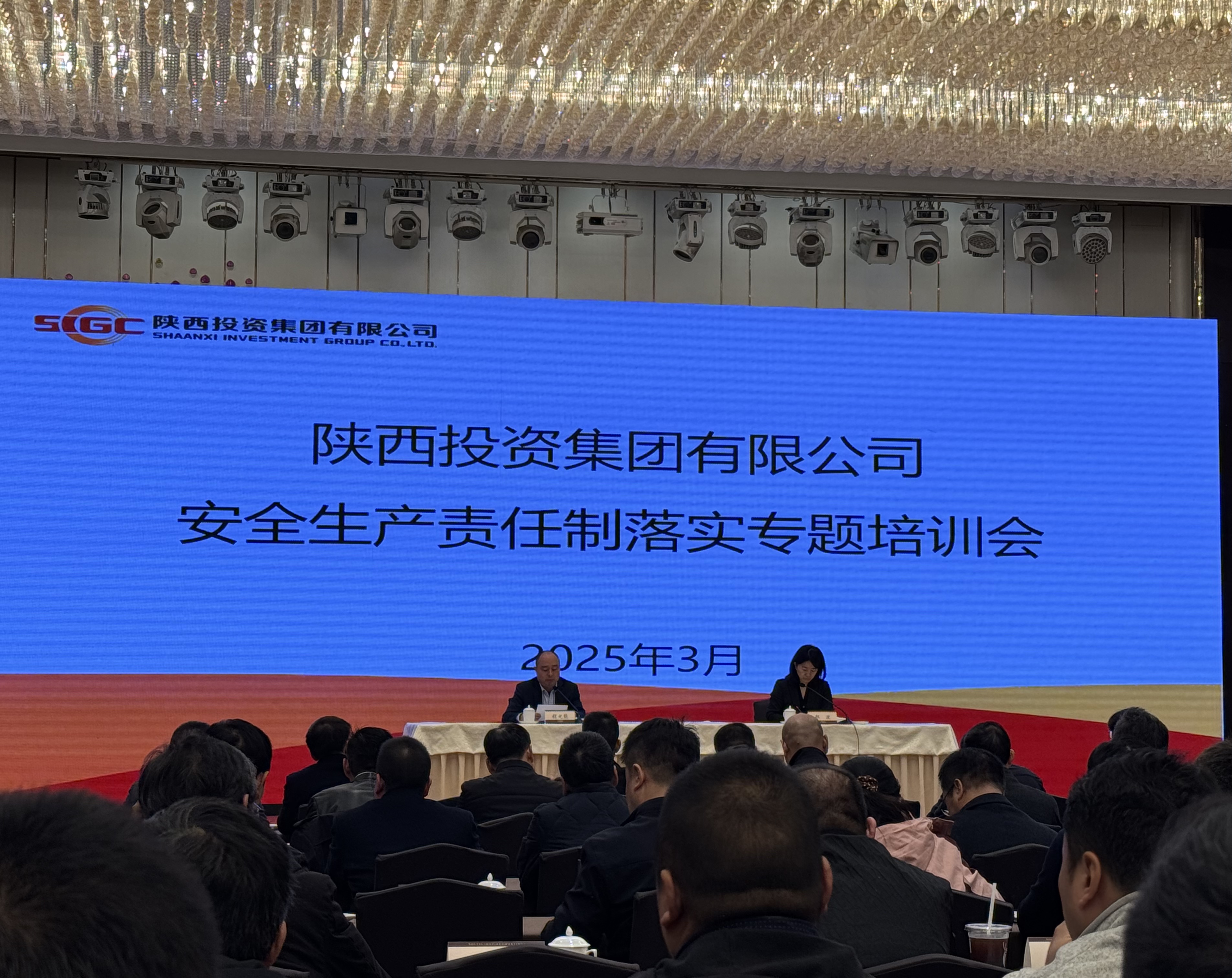 e3cecdcefc4624e7a1b613549a08363.jpg
