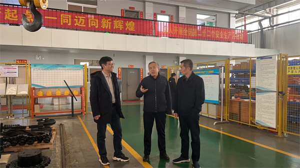 3月27日，宋宽强一行前往山西国源煤层气综合利用工程技术股份有限公司进行考察。摄影：石斐 (2).jpg
