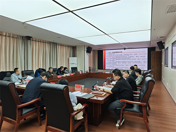 一八六公司编制的《宁夏灵武市刘家庄地区煤层气资源调查》和《宁夏固原市王洼矿区西部石炭—二叠系煤炭资源调查》于4月2日在宁夏自然资源厅组织的专家评审会上顺利通过评审并于4月21日顺利拿到设计实施批复。摄影：王星.jpg