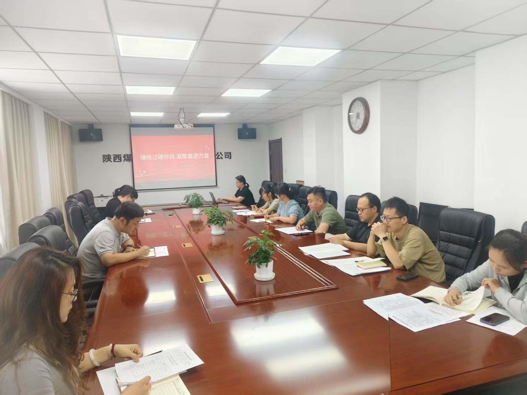 111752197790100196.jpeg 3f36f90ab96e70bbcff488677b845c38.jpg