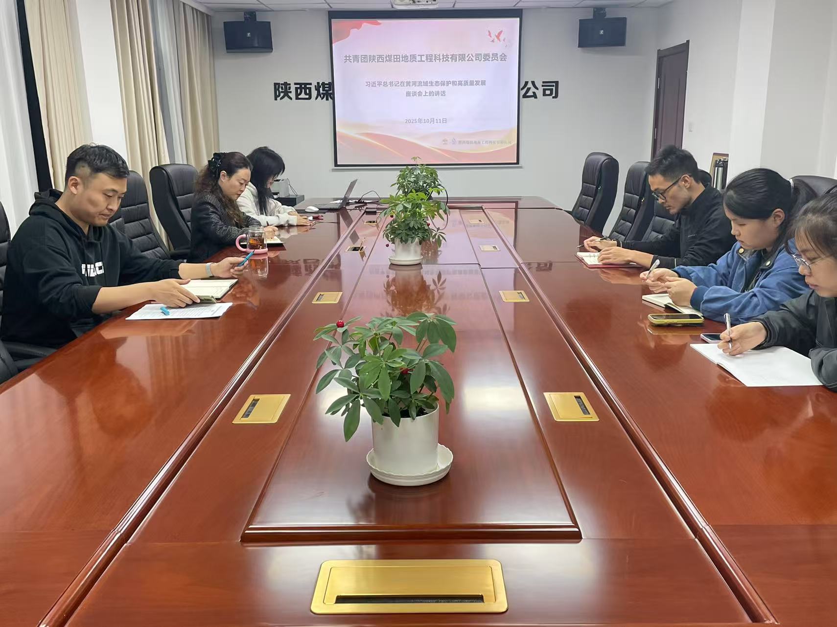 141760434291335727.jpeg a2c49a7857c55c05ed14d4bde3e63105.jpg