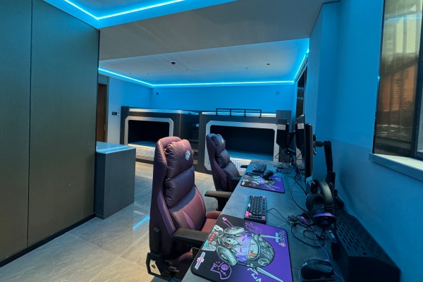 041767509652940649.jpeg 近日,一八六公司唐都温泉大厦电竞酒店项目完成预验收。 摄影:邹凯 (1).jpg