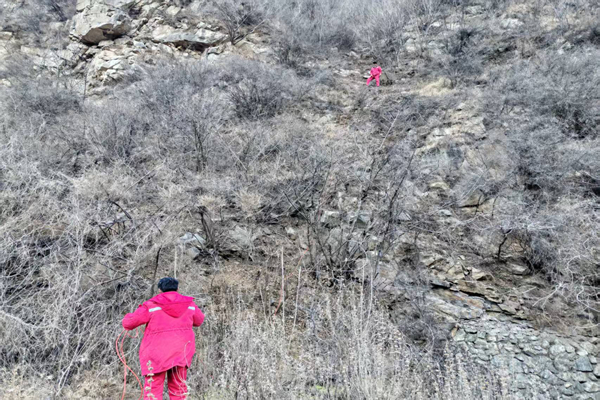 231769135751296172.jpeg 一八六公司深耕技术赋能 拓展金属矿电磁勘探领域。摄影:李璐 (2).jpg